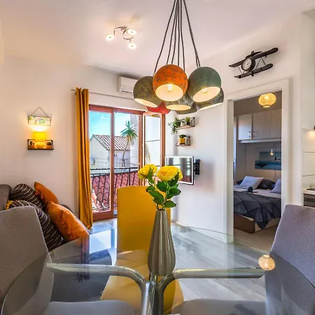 Mike Апартаменти *