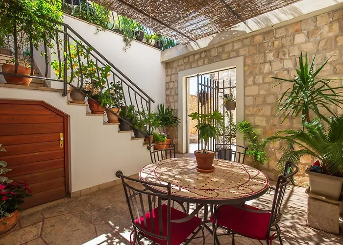 Mike Apartment Makarska