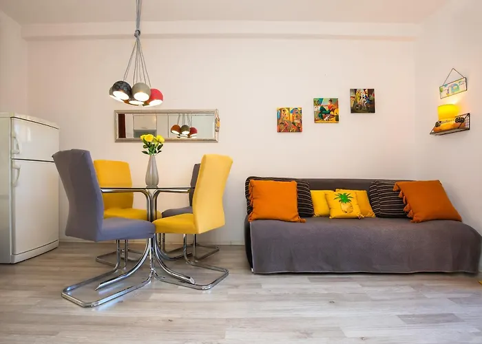 Apartment Mike Makarska