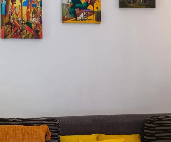 麦克公寓 * 马卡尔斯卡